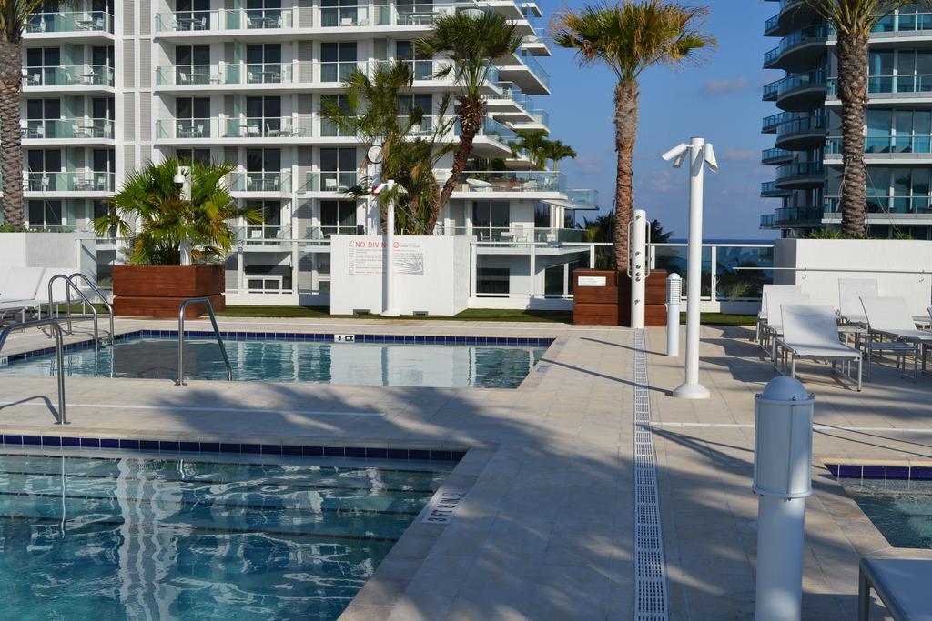 Grand Beach Hotel Surfside West Екстериор снимка